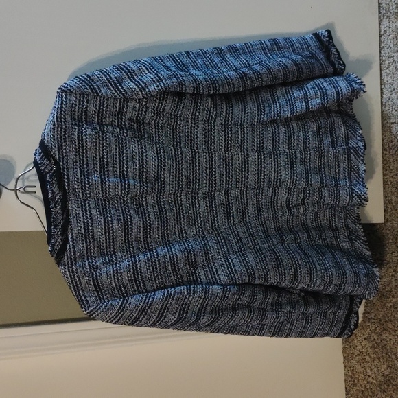 WHBM Blue-Navy Tweed Jacket & Skirt Set — Jacket 8 / Skirt 6 - Picture 3 of 8